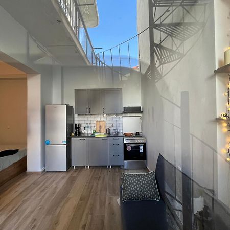 Noa - Designed Garden Studio In The City Center Kalamata Luaran gambar