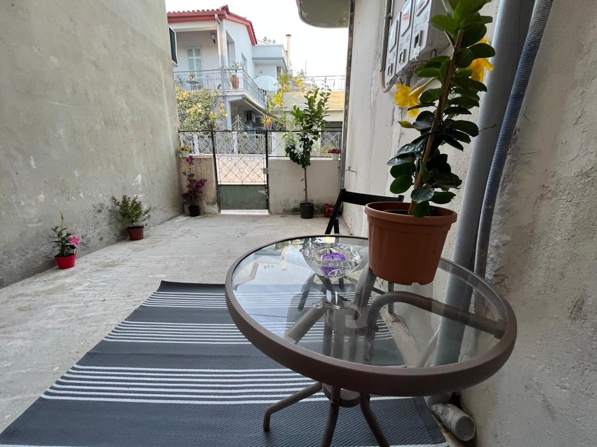 Noa - Designed Garden Studio In The City Center Kalamata Luaran gambar