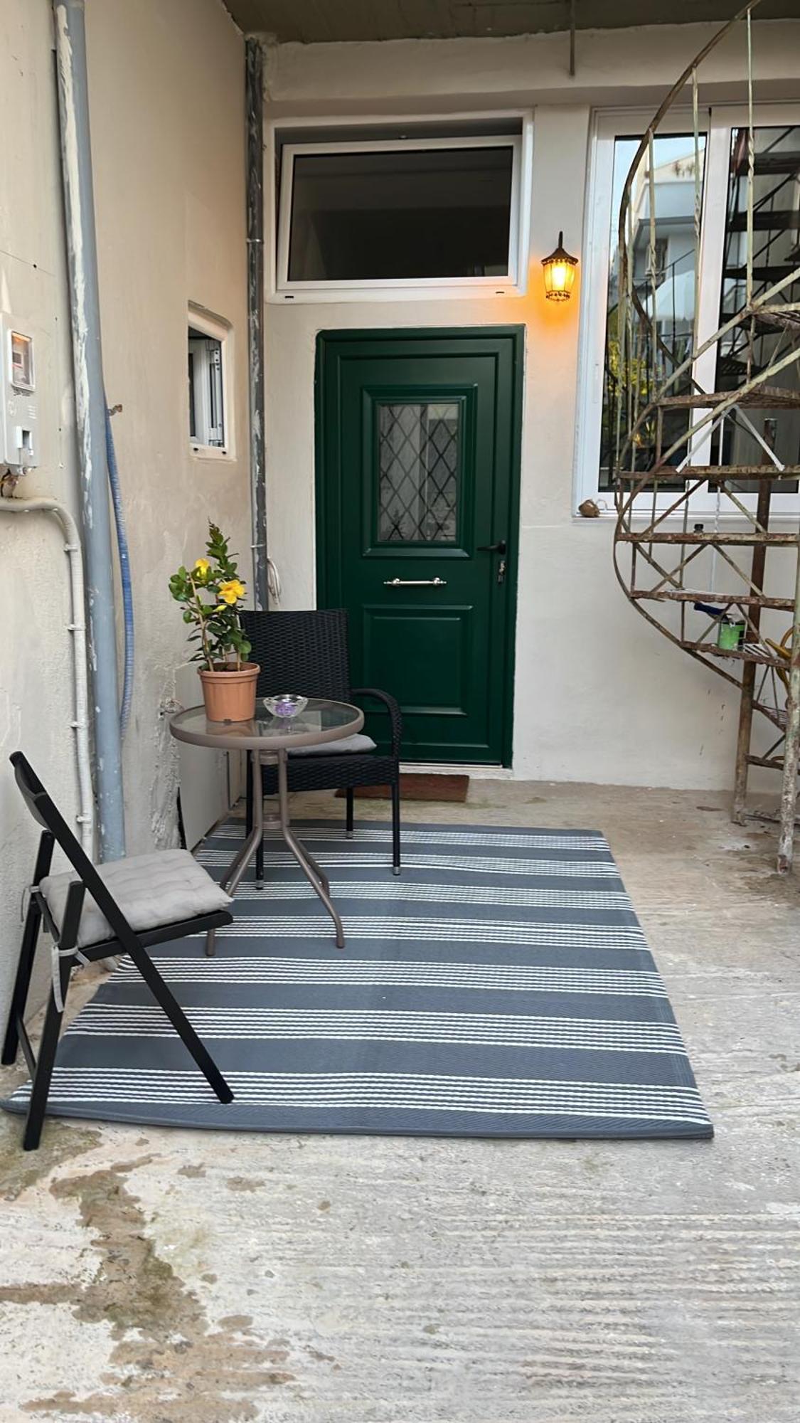 Noa - Designed Garden Studio In The City Center Kalamata Luaran gambar