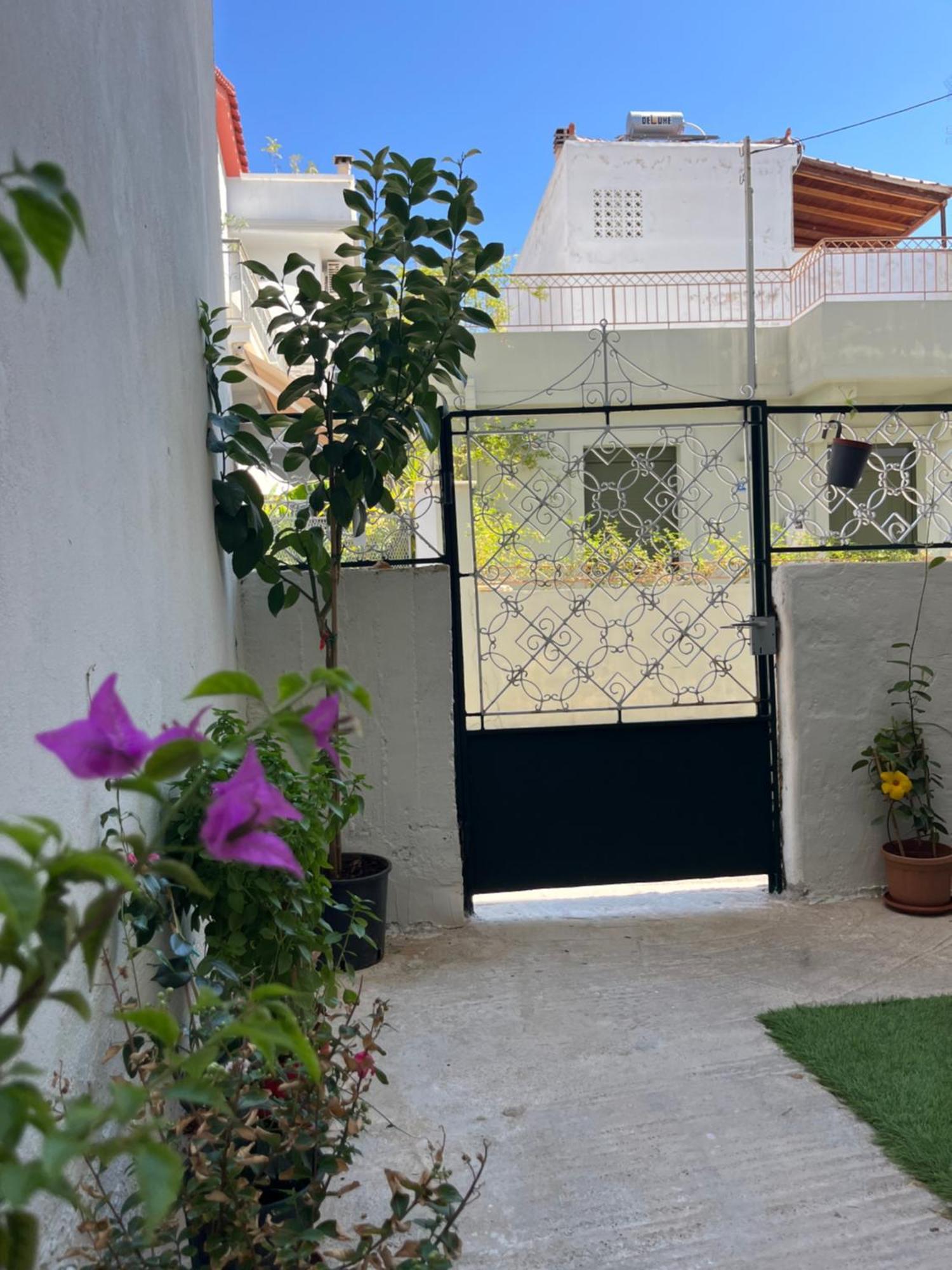 Noa - Designed Garden Studio In The City Center Kalamata Luaran gambar